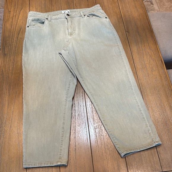 Sonoma Women’s Light Olive Green Mid Rise Slim Ankle jeans NWOT Size16 - Picture 2 of 7